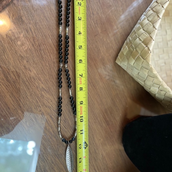 Nice onyx and sterling necklace with pewter pendant. - Picture 4 of 4